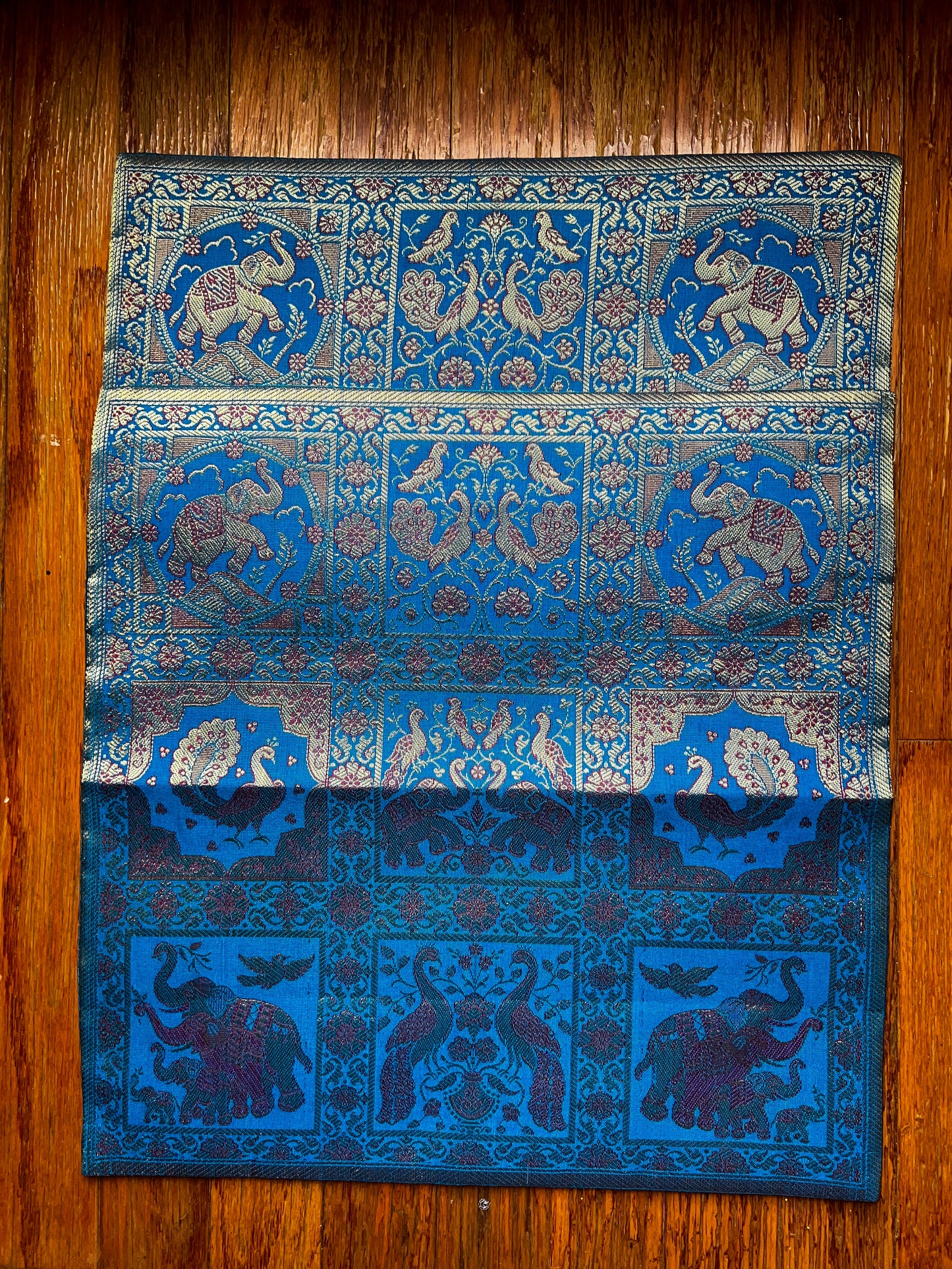 Beautiful Pillow - Blue Animals x2